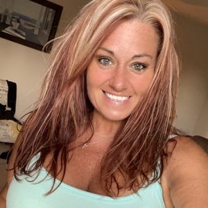 Meet your Posher, Angie